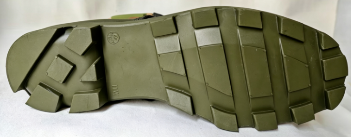 巴拿马模压成型军靴Molded military boots